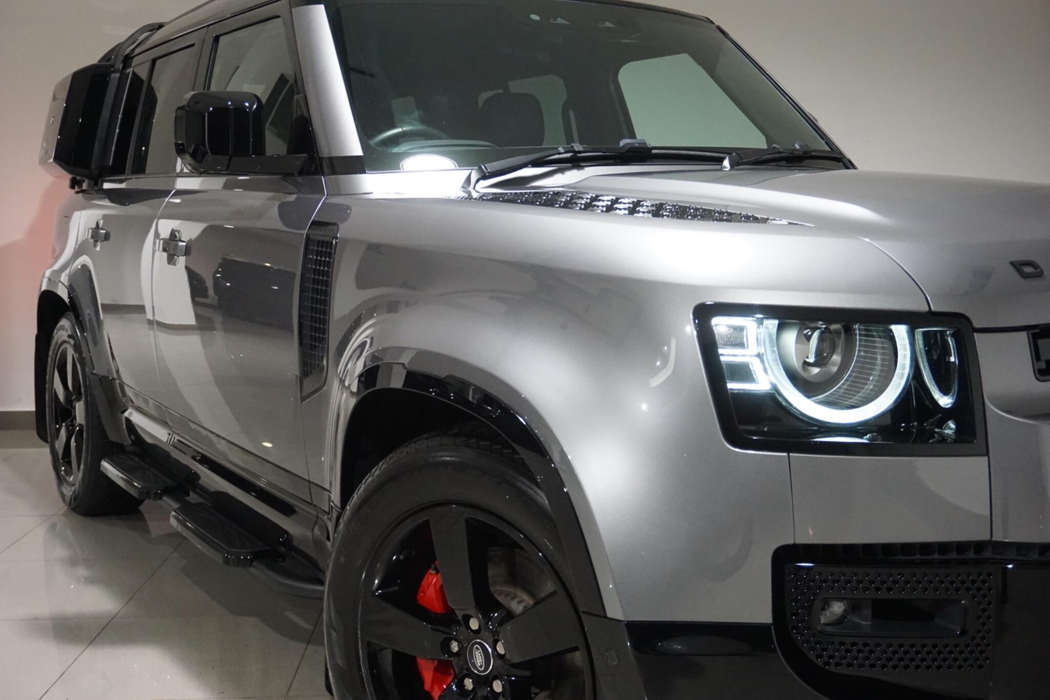 Land Rover Defender 110 2.0 P400e 15.4kWh X-Dynamic SE SUV 5dr Petrol Plug-in Hybrid Auto 4WD Euro 6 (s/s) (404 ps)